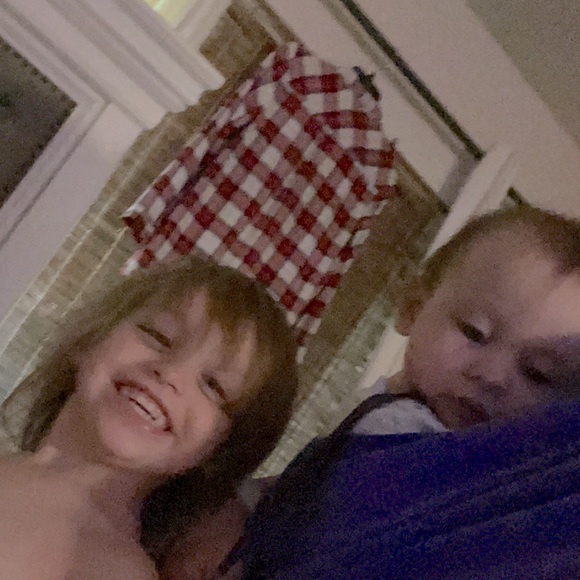 Meet your Posher, Whitney LeFevers - Picture 1 of 6